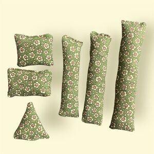 Handmade Green Floral Print Catnip Kick Stick & Shapes Cat Toy Set (6)